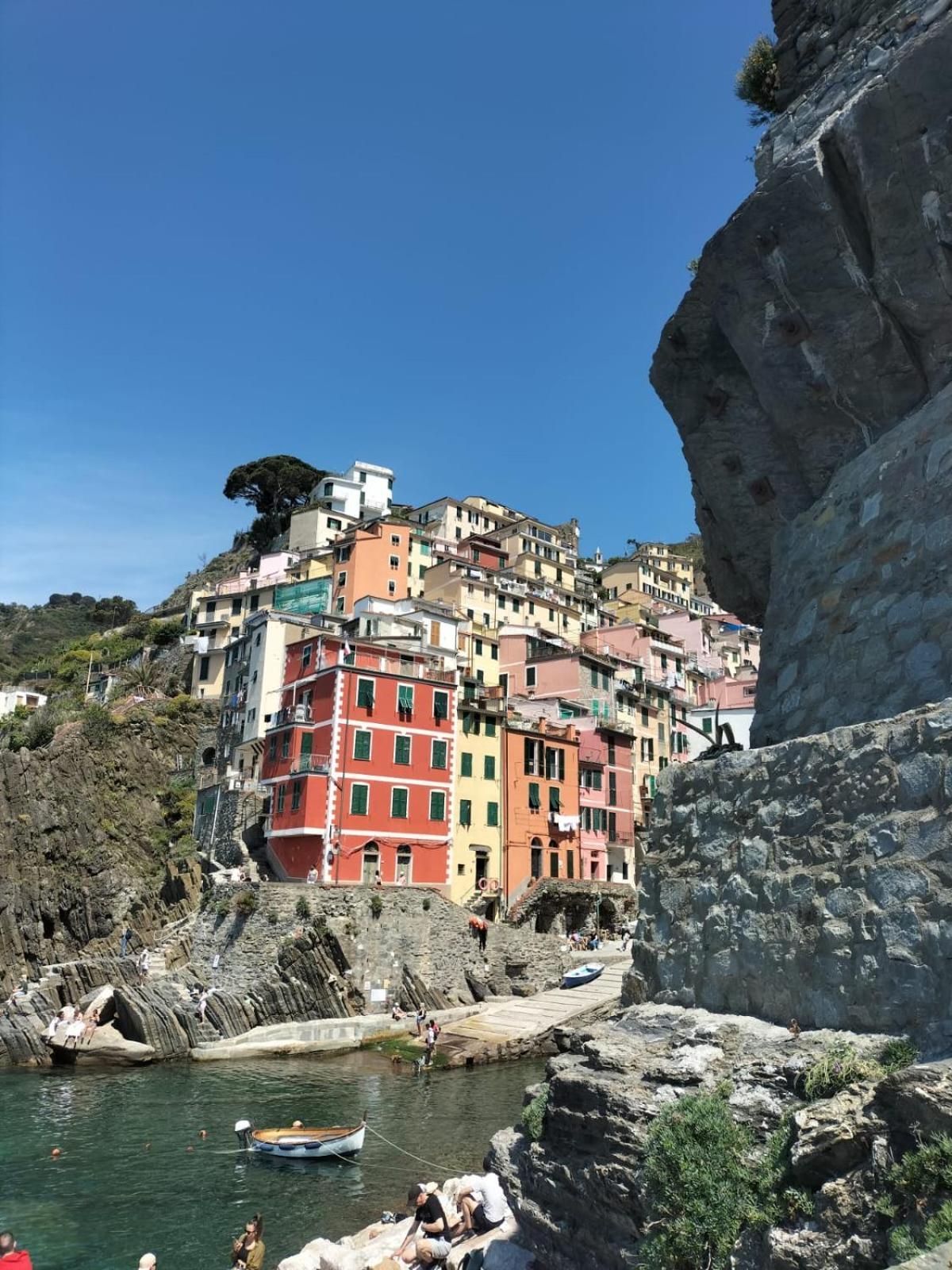 Chalet Camping River Italie Met 2 Slaapkamers Ameglia Exterior photo