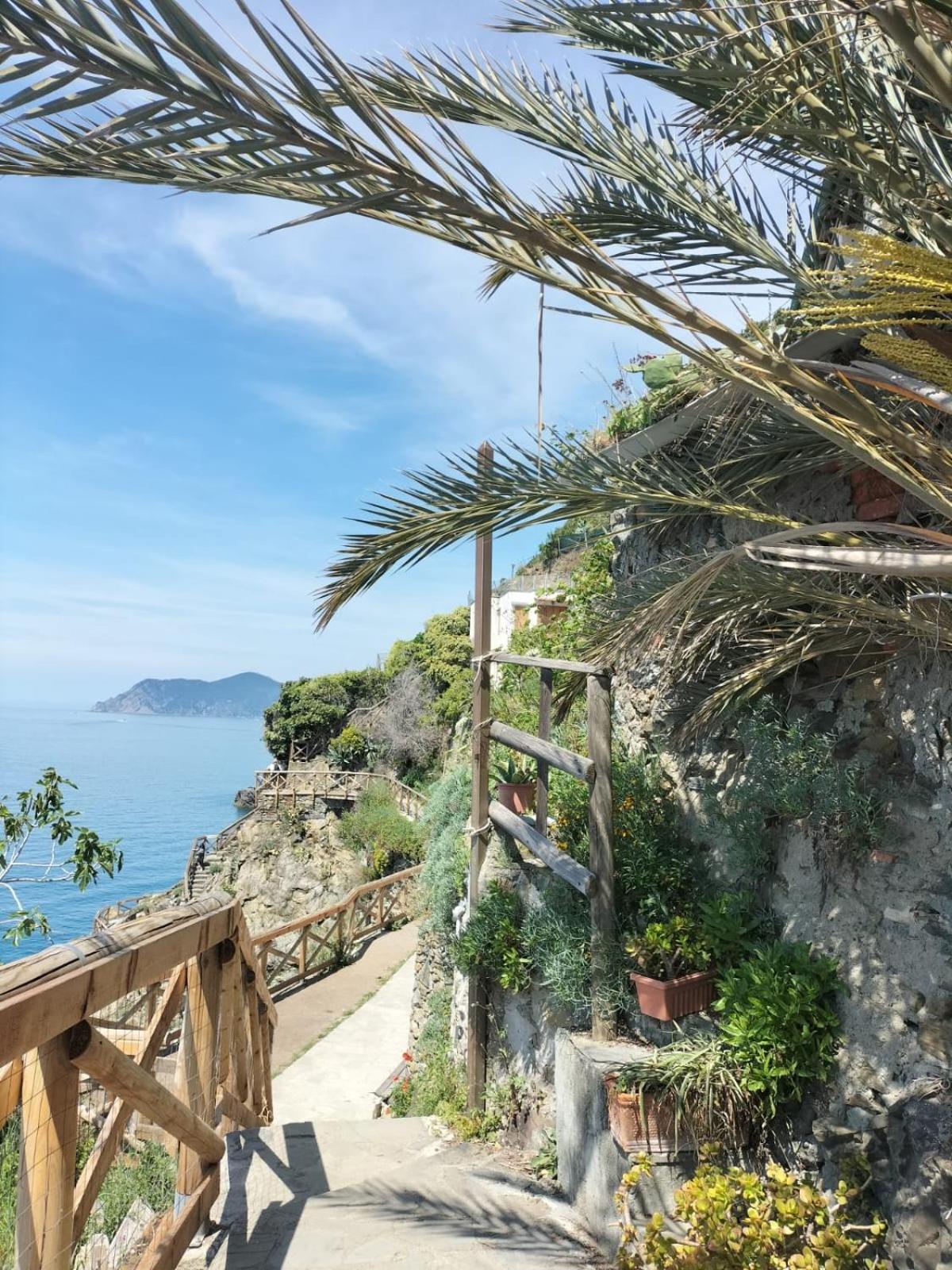 Chalet Camping River Italie Met 2 Slaapkamers Ameglia Exterior photo